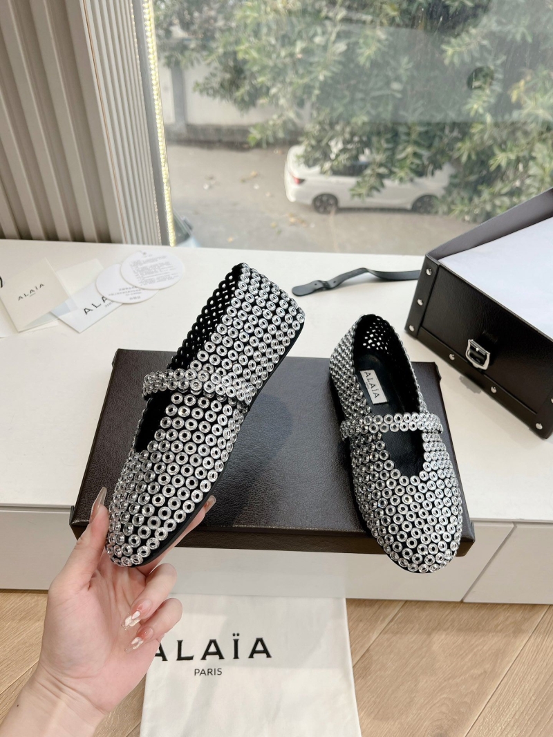 Alaia Flat Shoes
